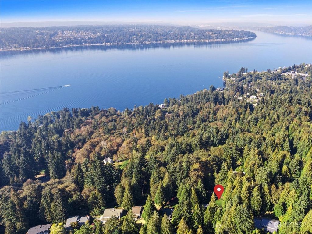Photo of 19608 SE 21st Street, Sammamish, WA 98075 (MLS # 2230376)