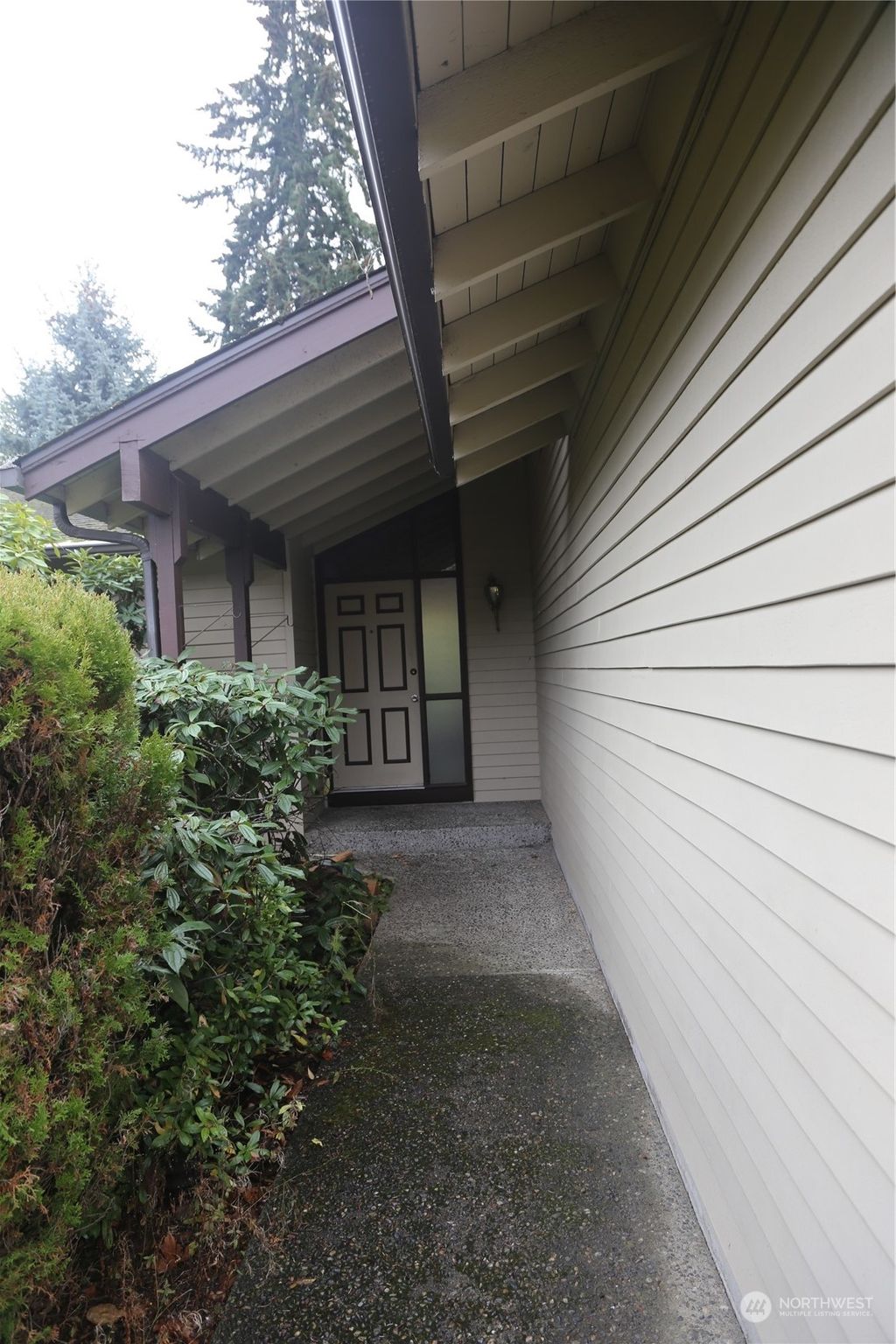 Photo of 12523 SE 67th Street, Bellevue, WA 98006 (MLS # 2018732)