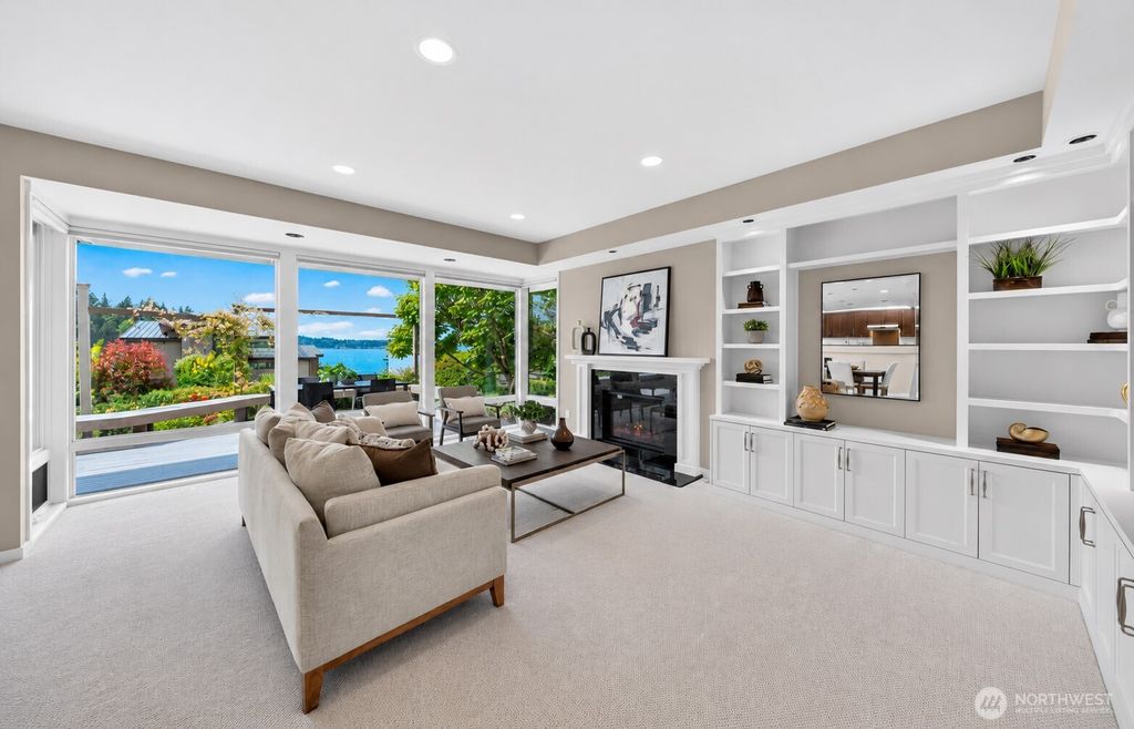 Photo of 9829 NE 1st Street, Bellevue, WA 98004 (MLS # 2522835)