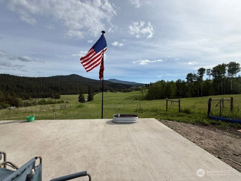 Photo of 106 Bartroff Road, Oroville, WA 98844 (MLS # 2533061)