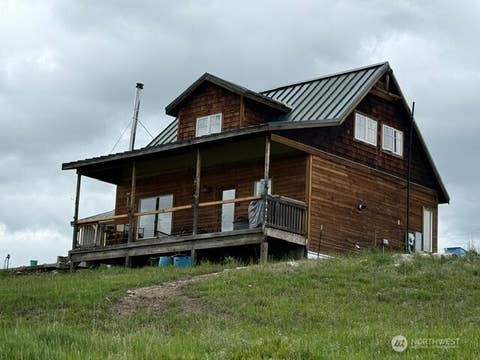Photo of 106 Bartroff Road, Oroville, WA 98844 (MLS # 2533061)