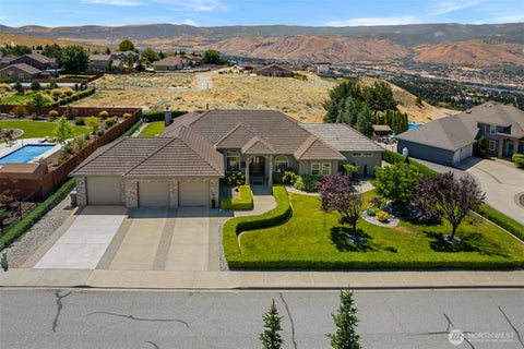 Photo of 2286 Grand Avenue, East Wenatchee, WA 98802 (MLS # 2544344)