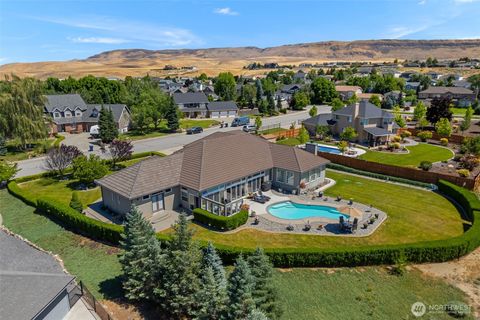 Photo of 2286 Grand Avenue, East Wenatchee, WA 98802 (MLS # 2544344)