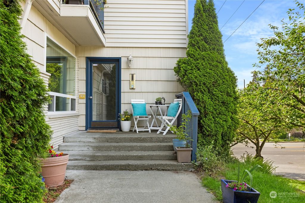 Photo of 3917 SW Raymond Street #101, Seattle, WA 98136 (MLS # 2072539)
