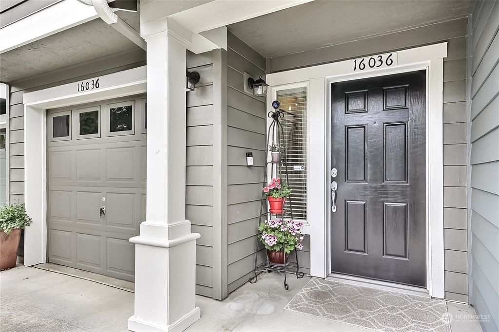 Photo of 16036 NE 94th Way #202, Redmond, WA 98052 (MLS # 2139917)