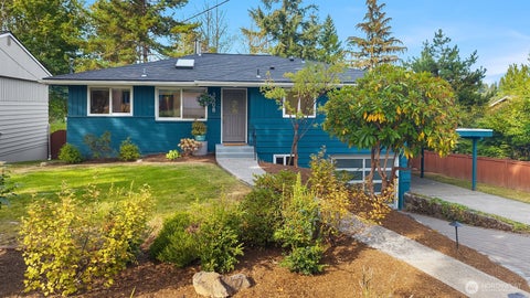 Photo of 3608 NE 103rd Street, Seattle, WA 98125 (MLS # 2585524)