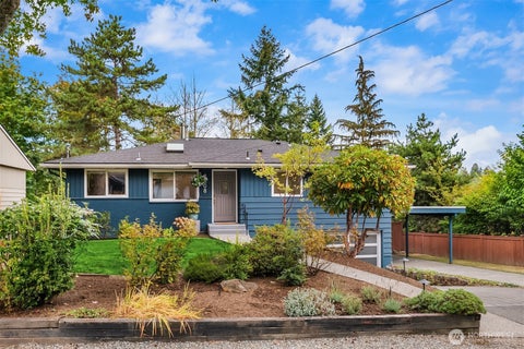Photo of 3608 NE 103rd Street, Seattle, WA 98125 (MLS # 2585524)