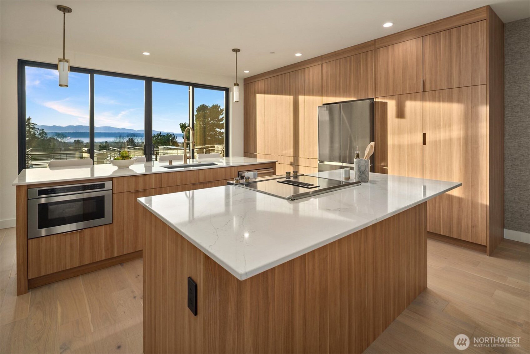 614 5th Avenue S A103