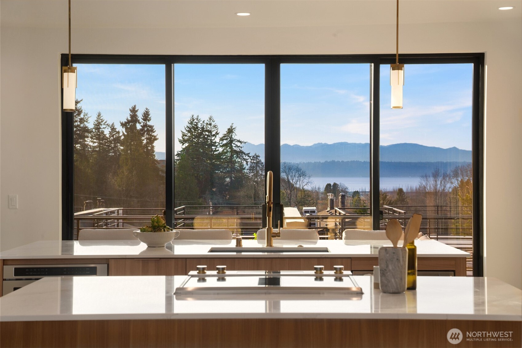 614 5th Avenue S A103