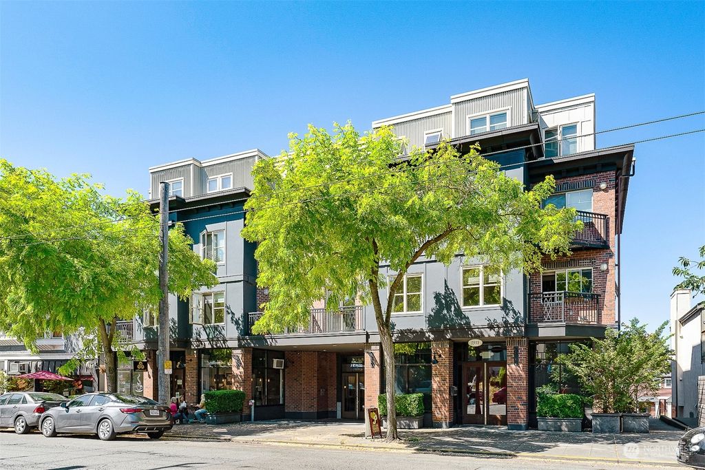 Photo of 1909 10th Avenue W #307, Seattle, WA 98119 (MLS # 2260607)