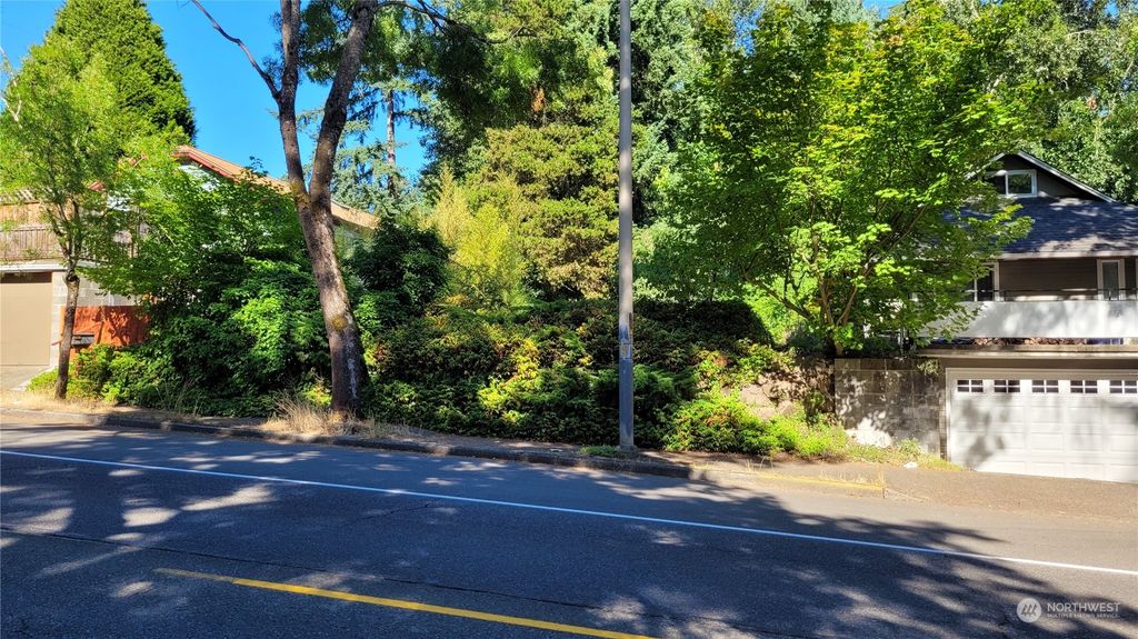 Photo of 11740 35th Avenue NE, Seattle, WA 98125 (MLS # 2143563)