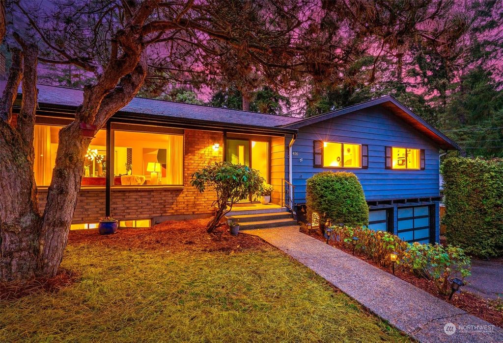 Photo of 416 N 180th Street, Shoreline, WA 98133 (MLS # 2011221)