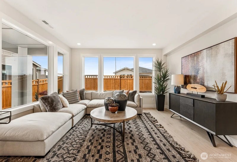 14809 207th Avenue E 2530