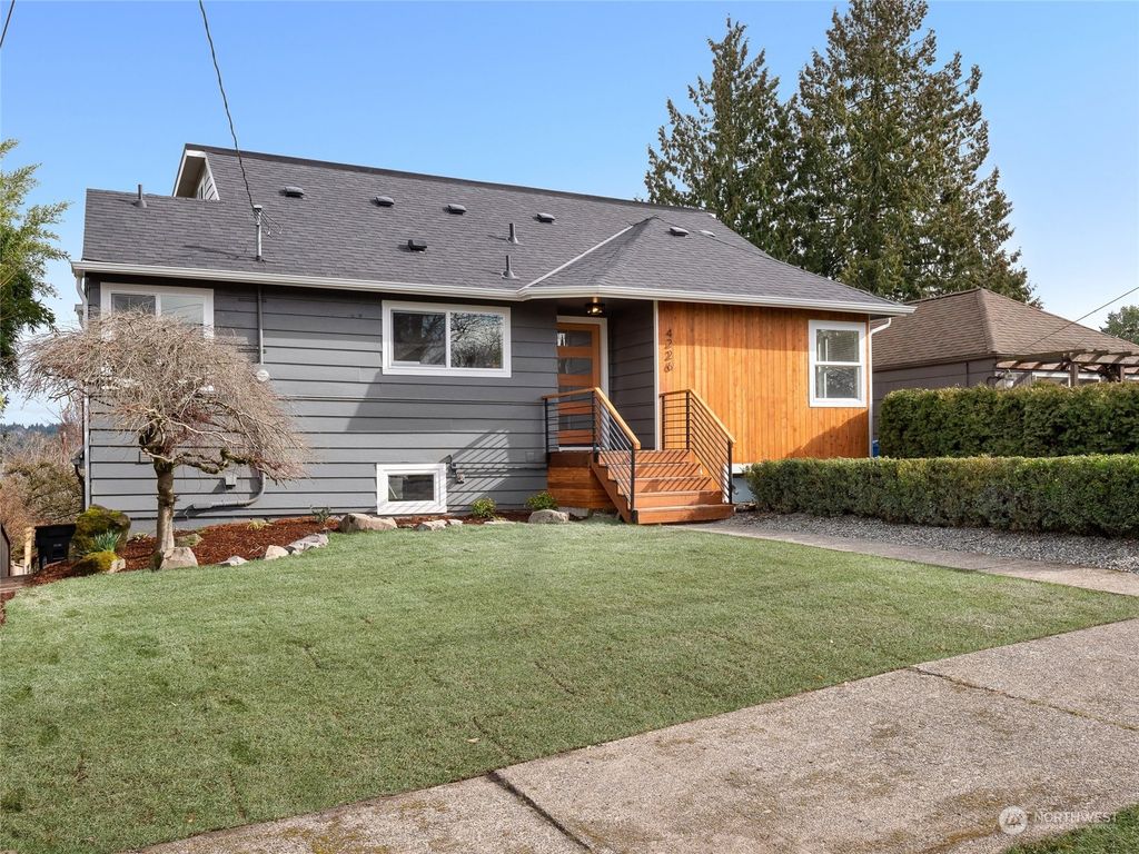 Photo of 4226 48th Avenue S, Seattle, WA 98118 (MLS # 2028253)