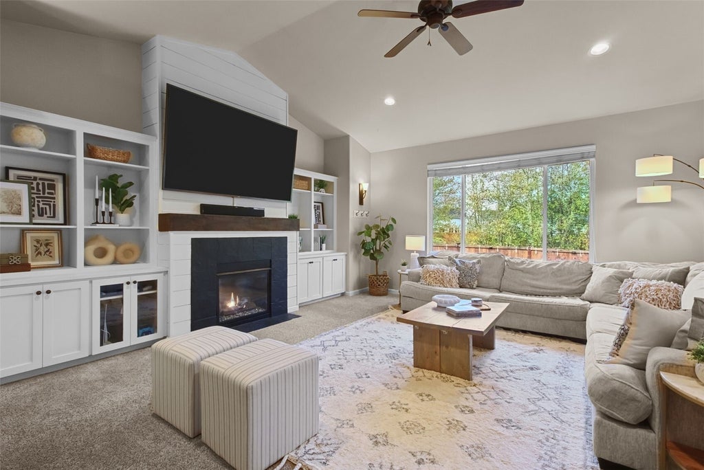 Photo of 20106 195th Avenue E, Orting, WA 98360 (MLS # 2598920)
