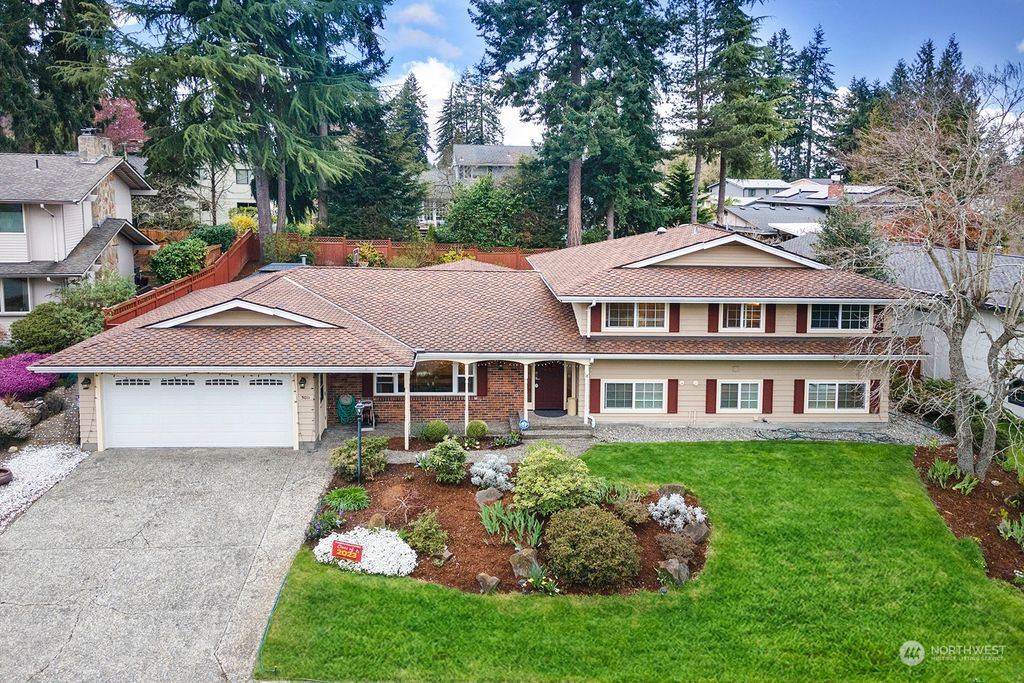 Photo of 5011 127th Place SE, Bellevue, WA 98006 (MLS # 2057705)