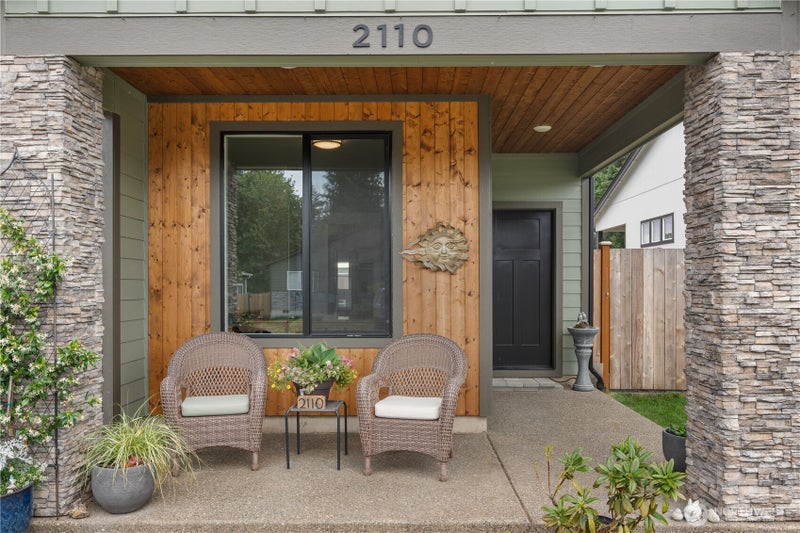 2110 Hawks View Lane