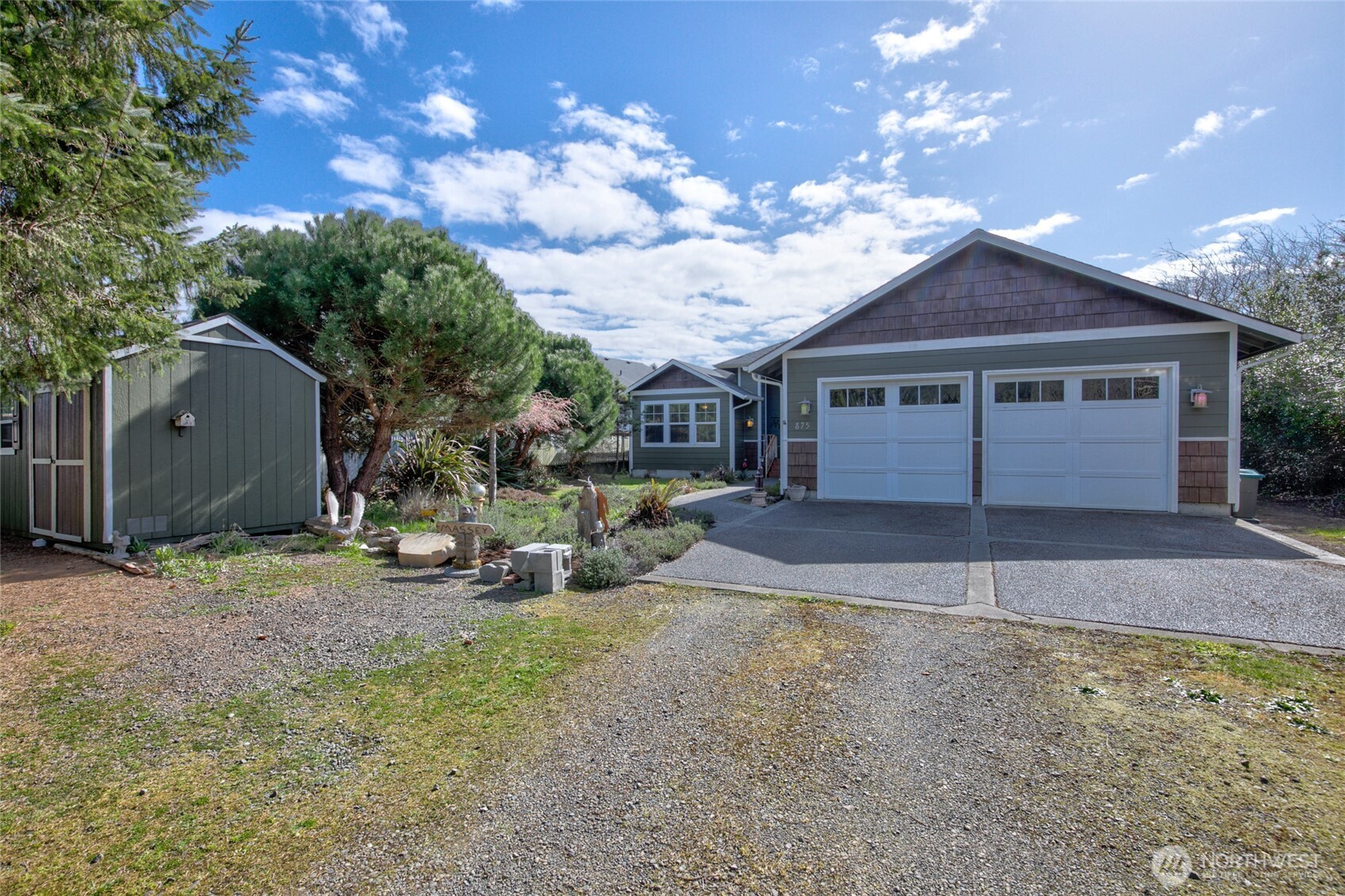 875 Pheasant Court SW