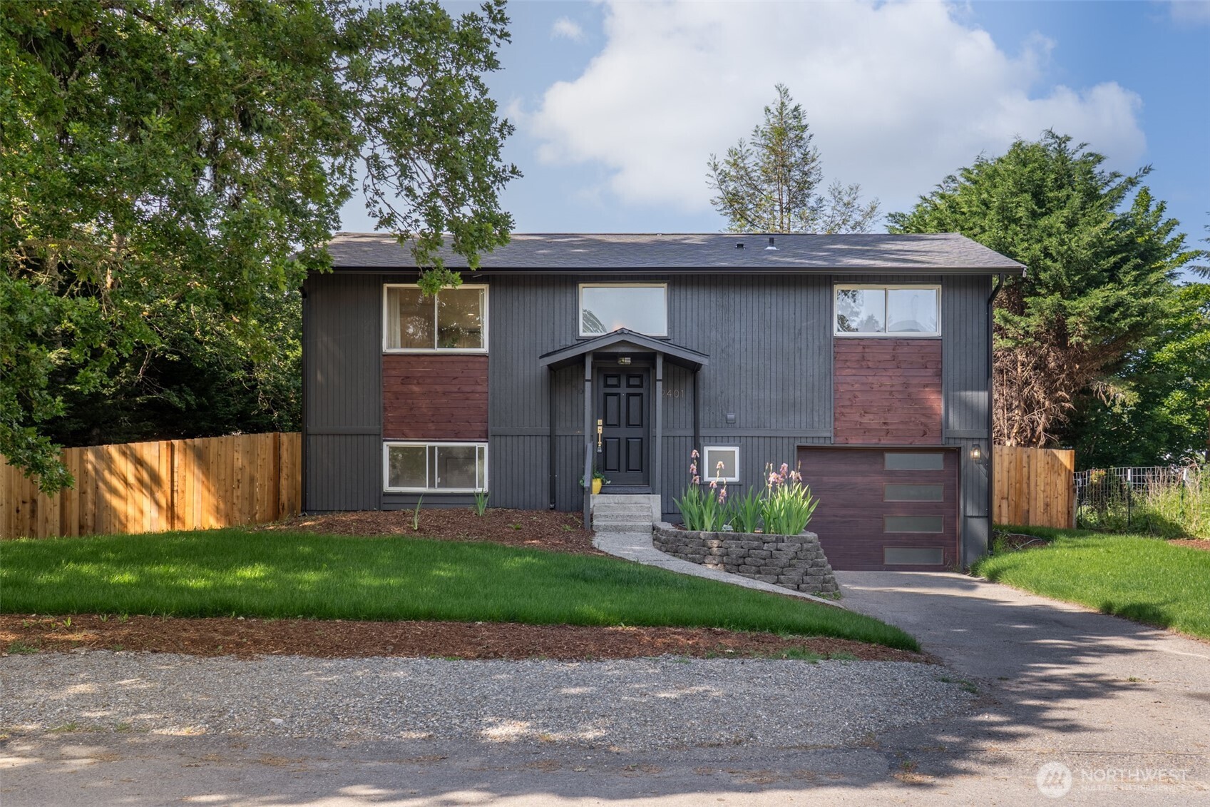 2401 155th Street Ct E