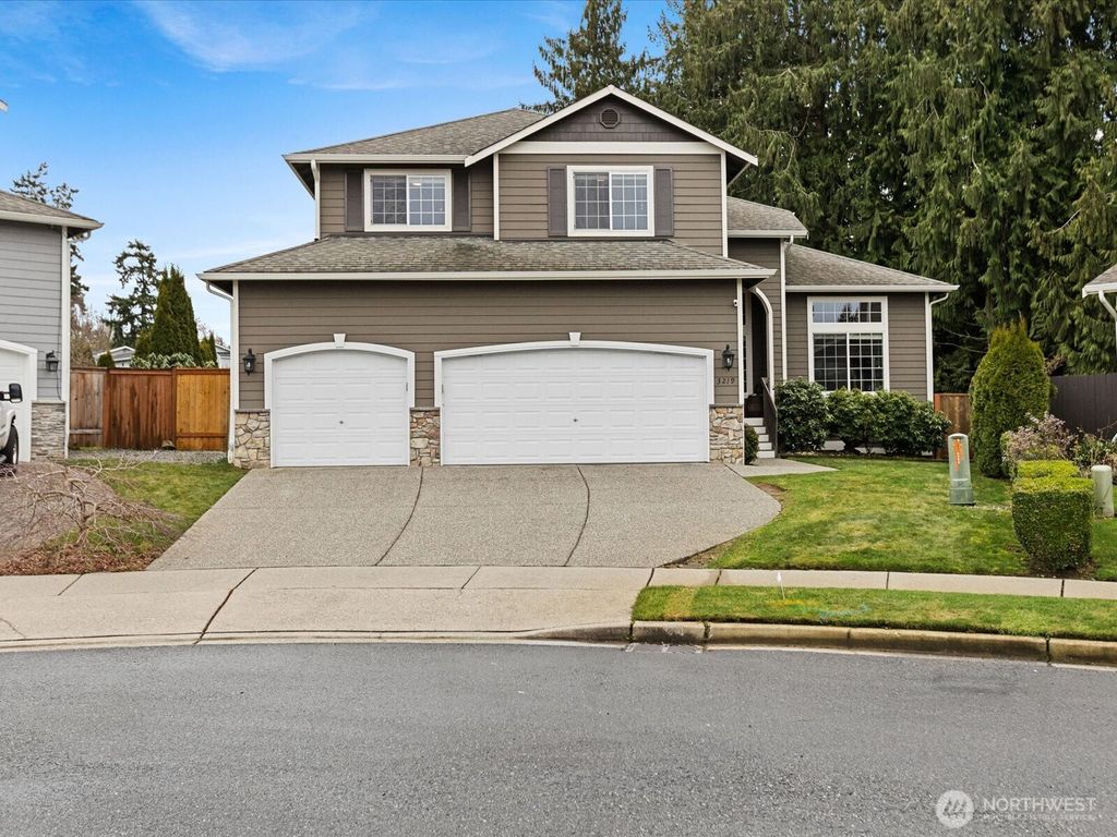 Photo of 3219 76th Drive NE, Marysville, WA 98270 (MLS # 2329692)
