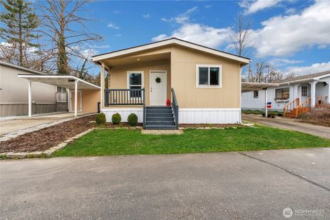 8511 144th Avenue E Puyallup WA 98372