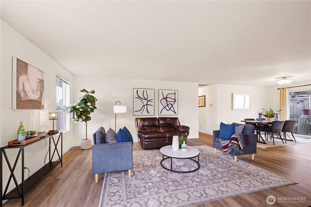 Photo of 2209 Adams Avenue, Everett, WA 98203 (MLS # 2497116)