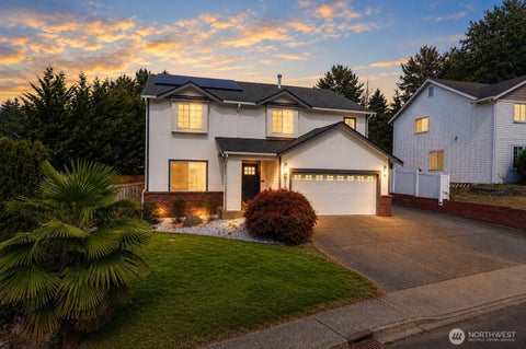 Photo of 2203 28th Court SE, Auburn, WA 98002 (MLS # 2563032)