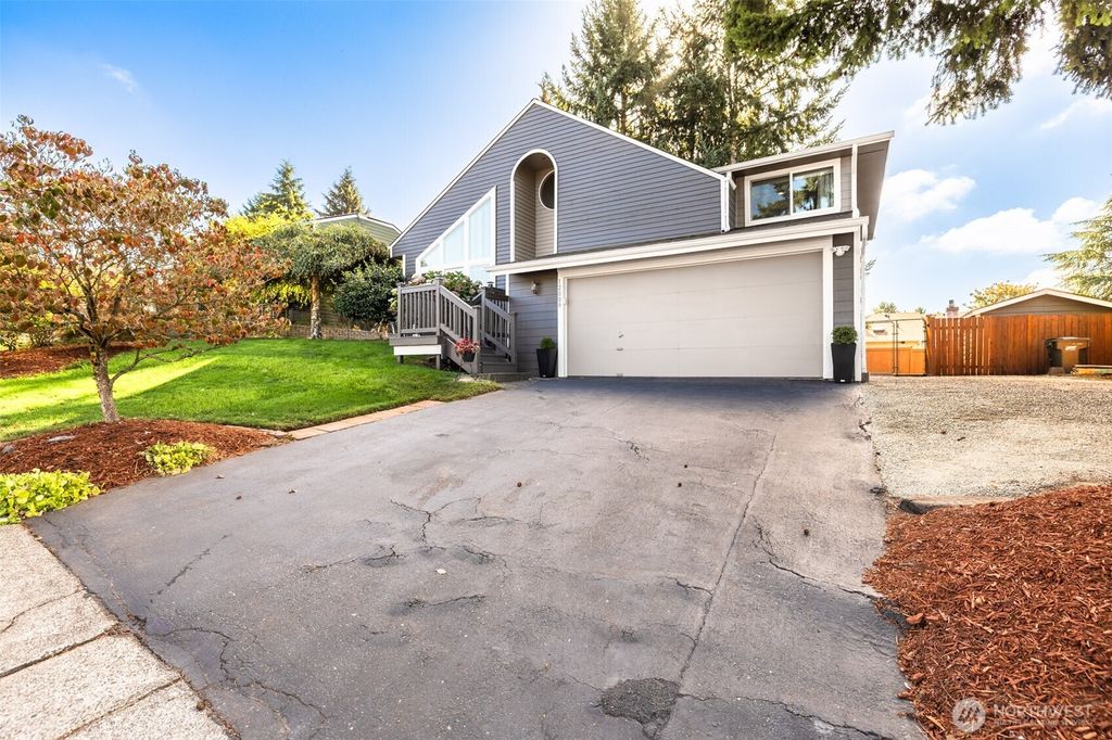 Photo of 12009 SE 251st Place, Kent, WA 98030 (MLS # 2436854)