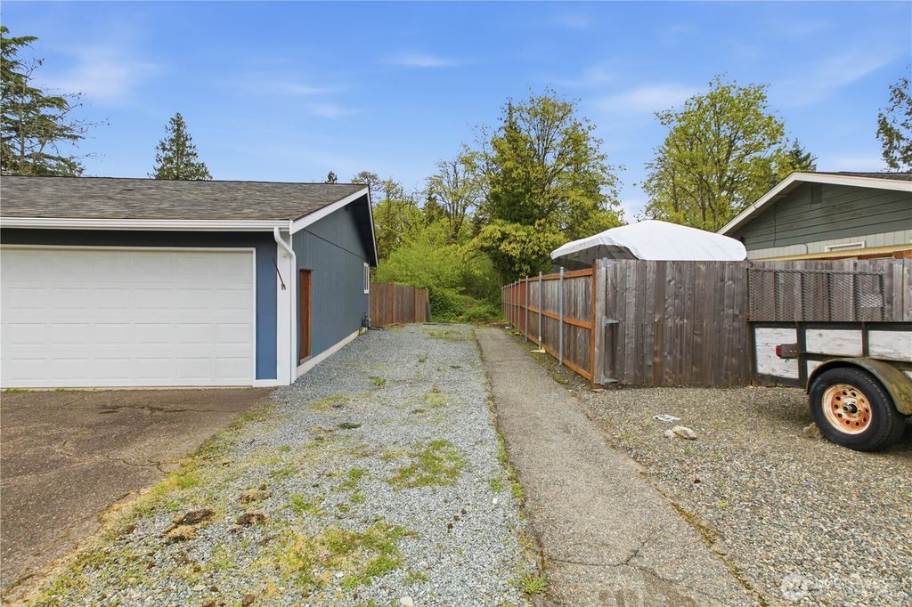 Photo of 2419 Carlsbad Court, Puyallup, WA 98374 (MLS # 2515071)