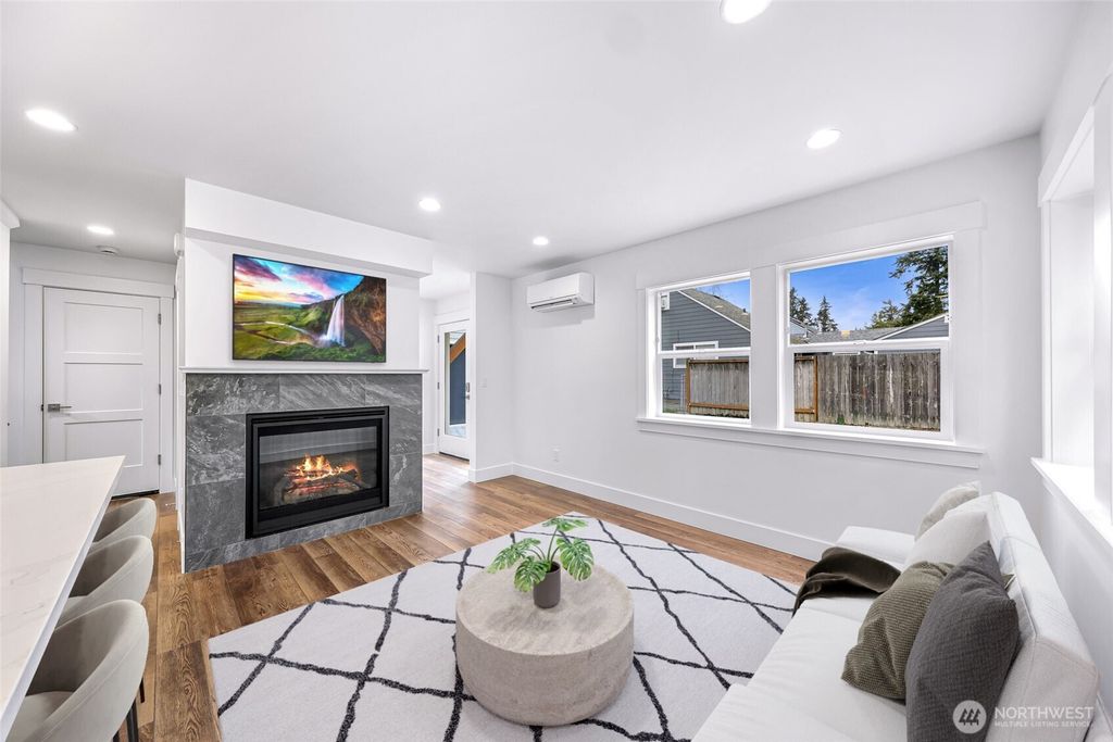 Photo of 13726 Densmore Avenue N #B, Seattle, WA 98133 (MLS # 2355447)