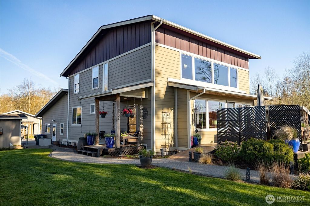 Photo of 3224 Sunset Way, Bellingham, WA 98226 (MLS # 2506671)