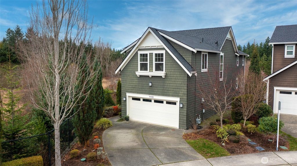 Photo of 23800 SE 45th Terrace, Sammamish, WA 98029 (MLS # 2460128)