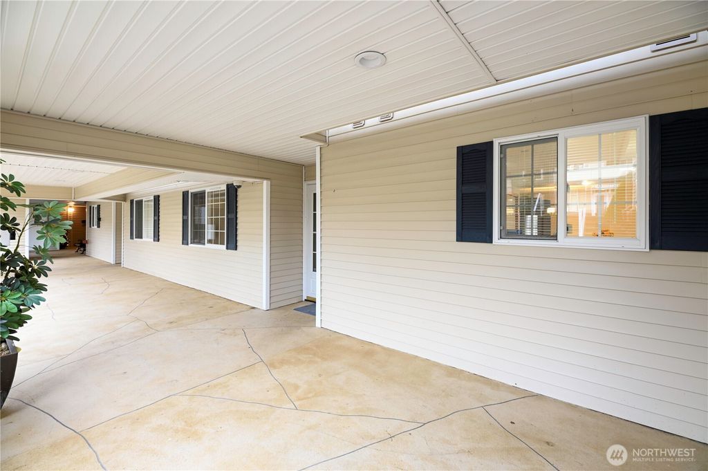 Photo of 509 1st Street #104, Snohomish, WA 98290 (MLS # 2472535)