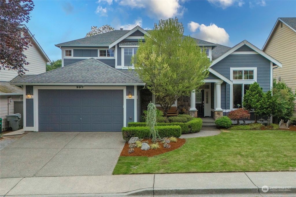 Photo of 207 Lyons Ave NE Ave, Renton, WA 98059 (MLS # 2287110)
