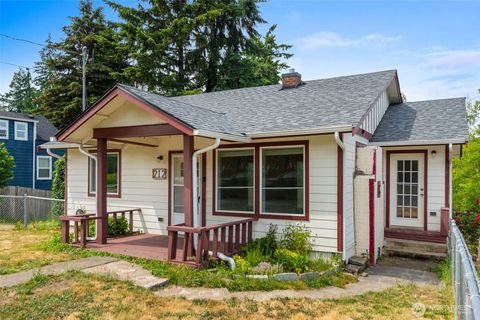 Photo of 212 Euclid Avenue, Shelton, WA 98584 (MLS # 2397911)