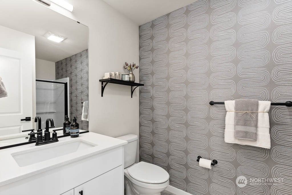 Photo of 19524 16th Avenue SE #B6, Bothell, WA 98012 (MLS # 2323529)
