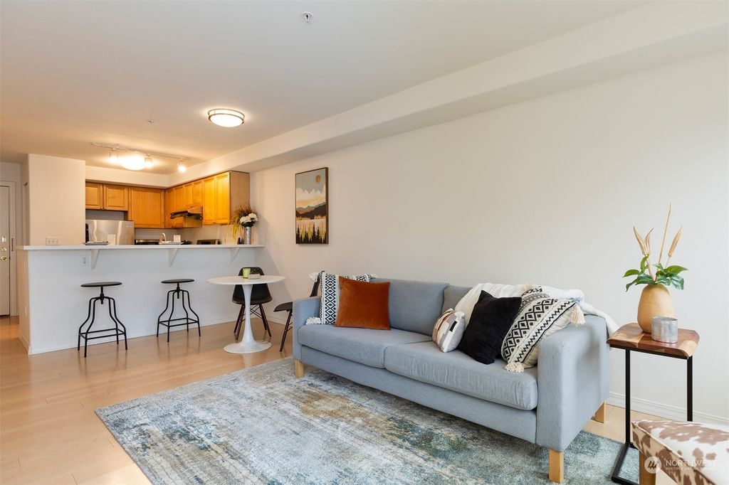 Photo of 2805 NE 125th St #207, Seattle, WA 98125 (MLS # 2238667)
