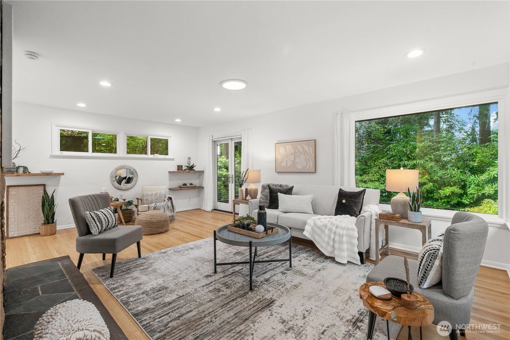 Photo of 13005 8th Ave NE Ave, Seattle, WA 98125 (MLS # 2439417)
