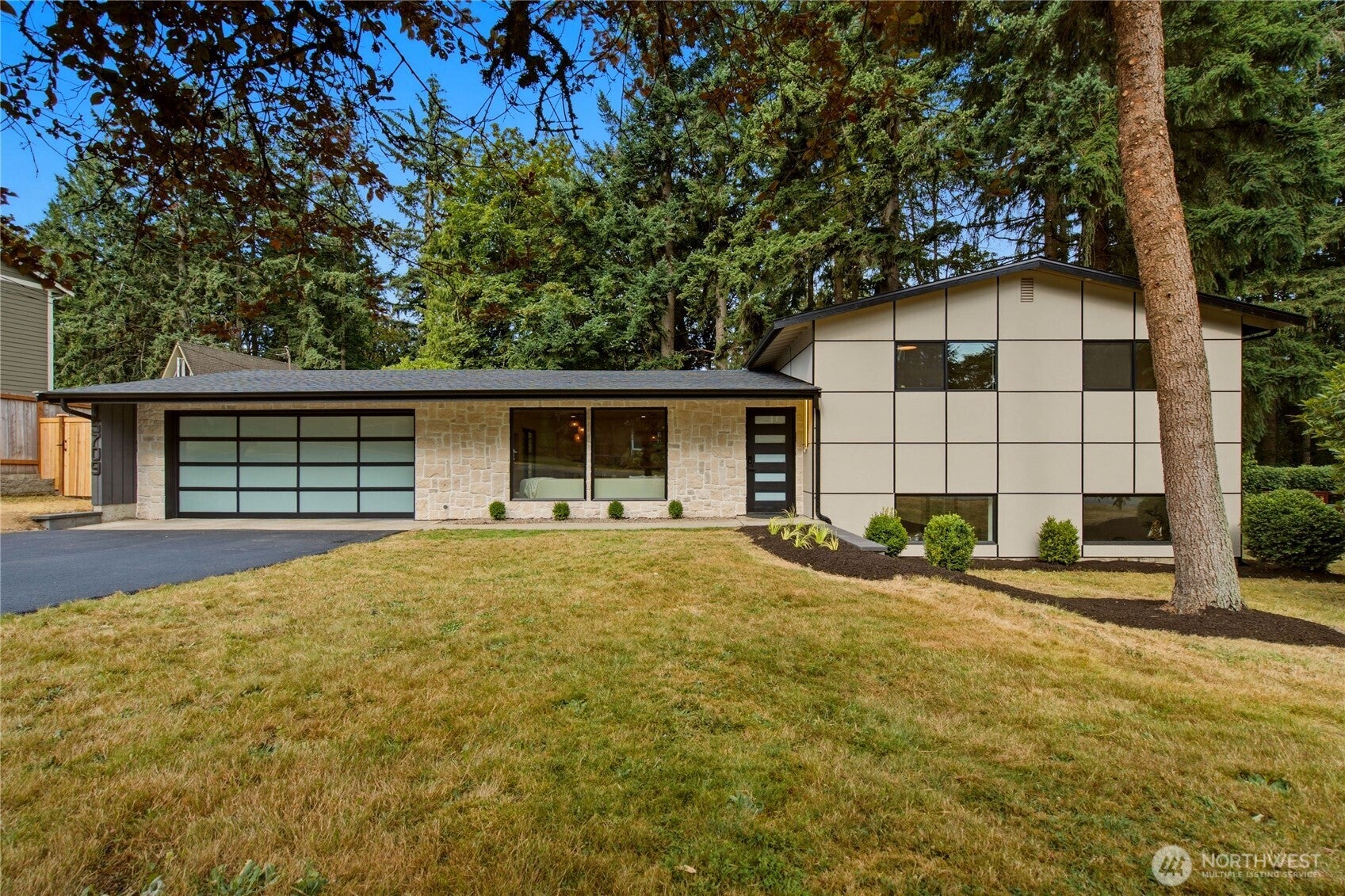 15709 76th Pl NE