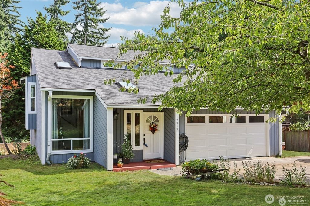 Photo of 17919 Larch Way, Lynnwood, WA 98037 (MLS # 2432253)