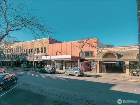 Photo of 1321 Cornwall Avenue, Bellingham, WA 98225 (MLS # 2471342)