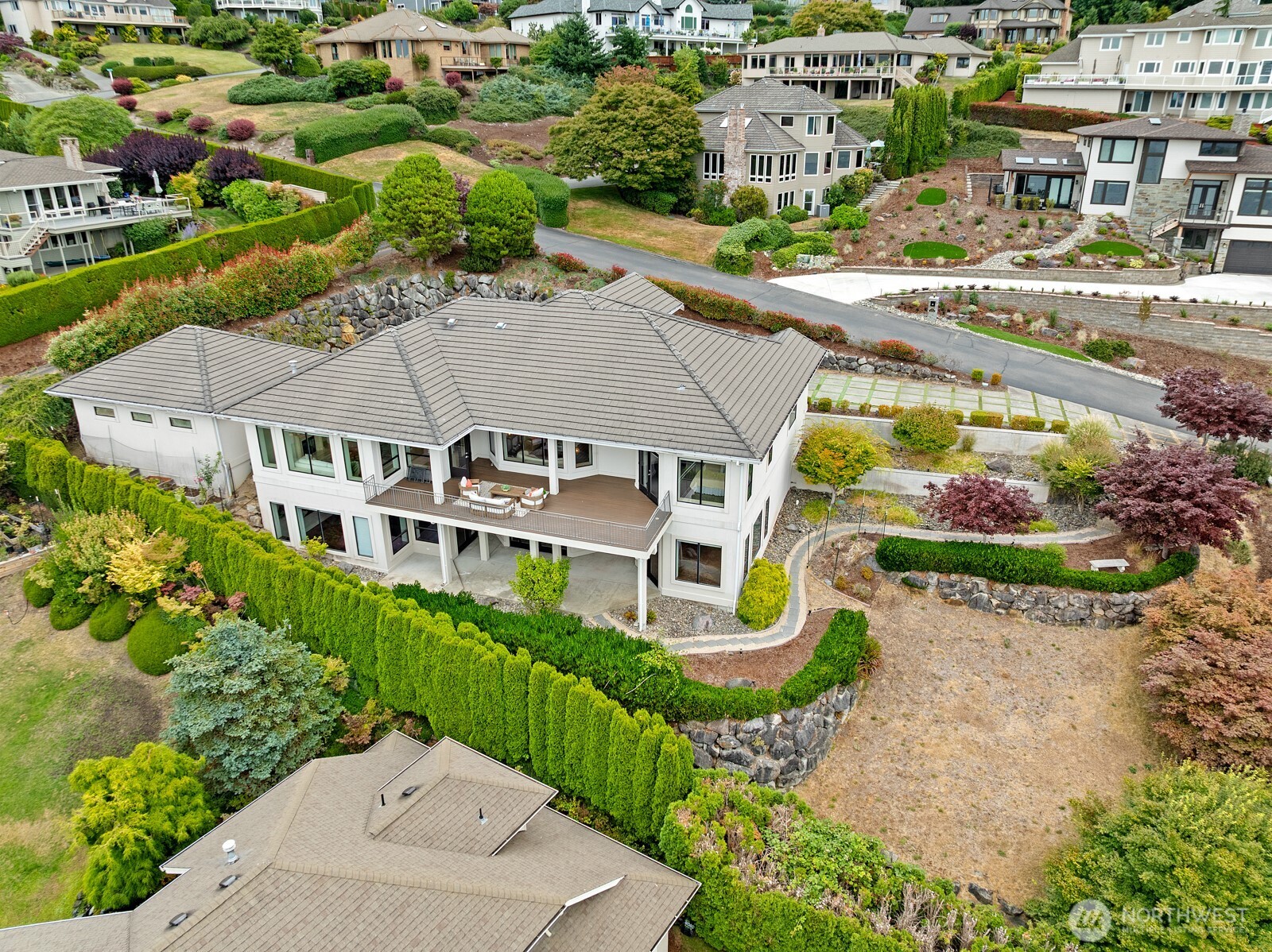 20 35th Avenue