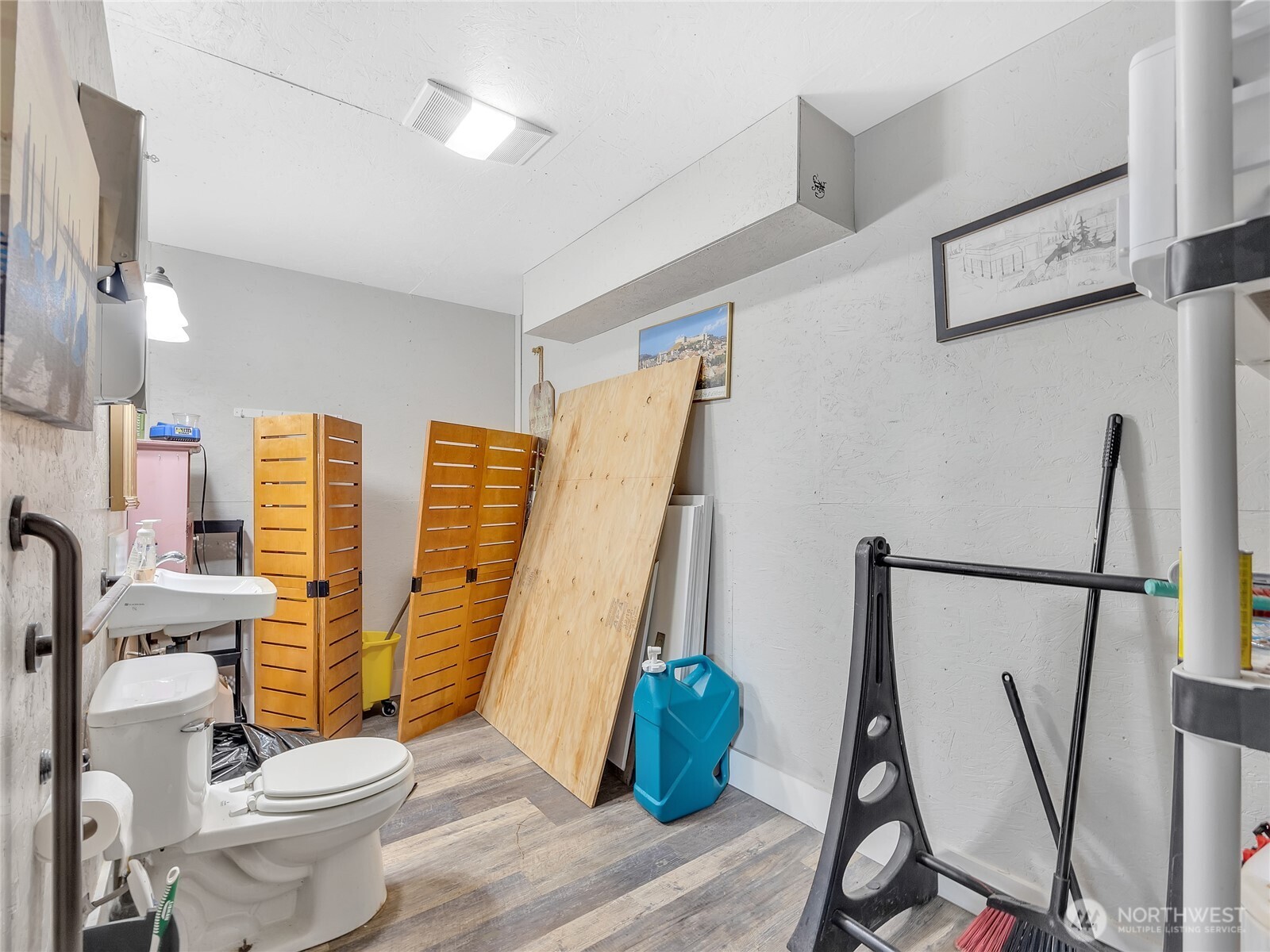 2546 State Route 101