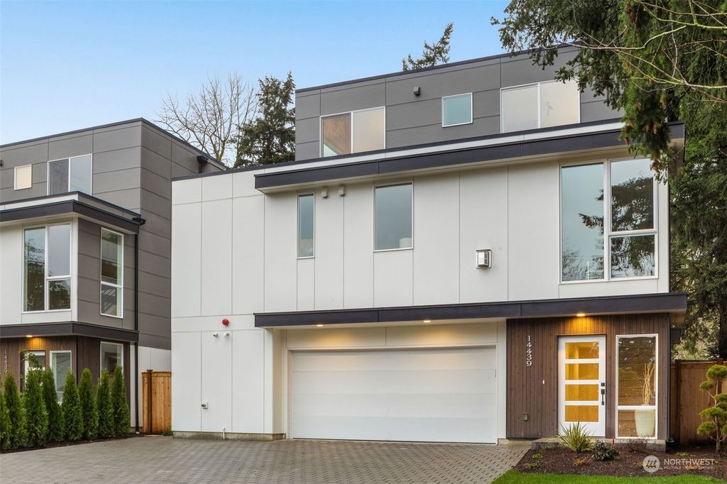 Photo of 14439 101st Place NE, Kirkland, WA 98034 (MLS # 2315866)