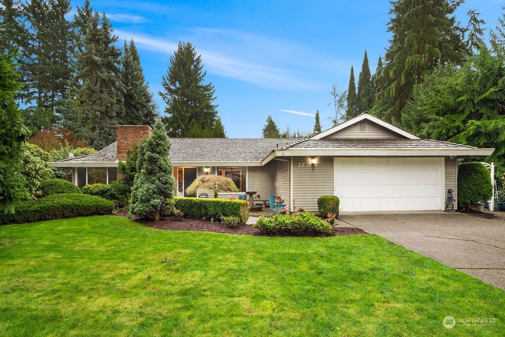 Photo of 17 Skagit Key Ky, Bellevue, WA 98006 (MLS # 2204838)