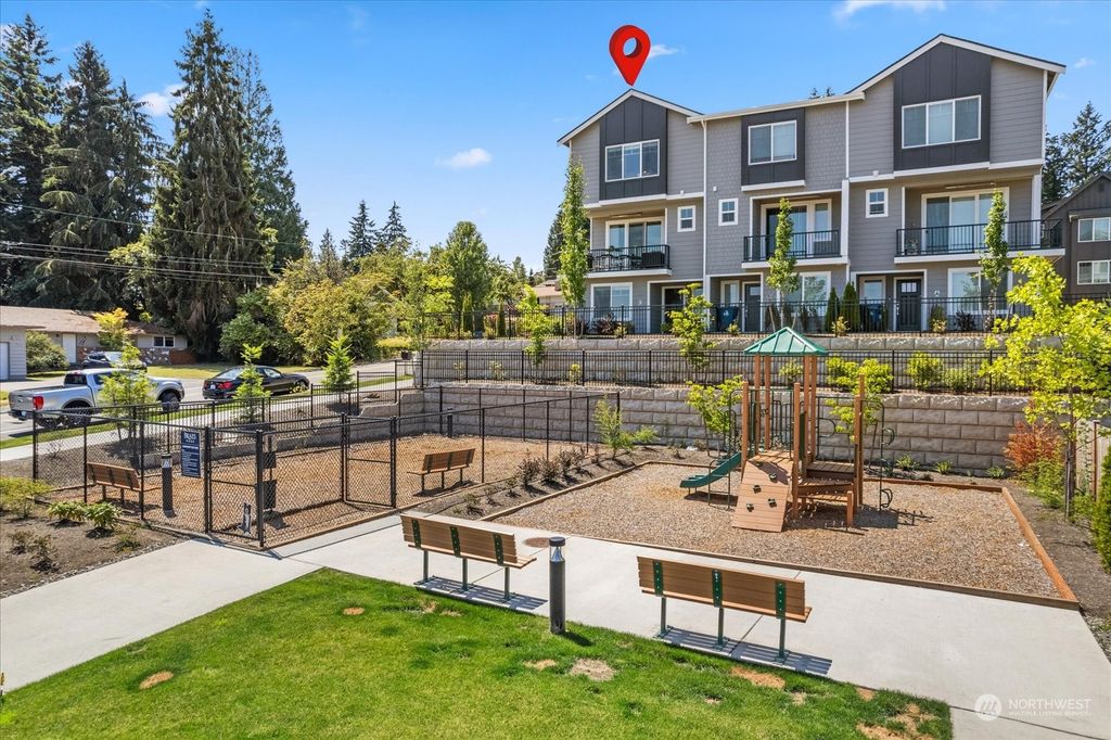 Photo of 22929 80th Park W #C, Edmonds, WA 98026 (MLS # 2264564)
