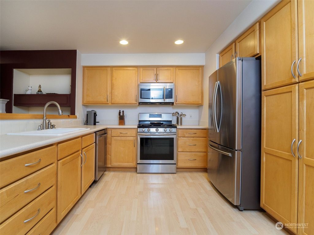 Photo of 22926 SE 241st Place, Maple Valley, WA 98038 (MLS # 2038459)