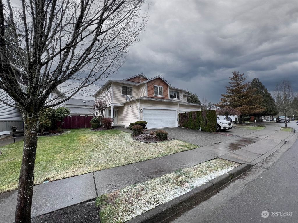 Photo of 22926 SE 241st Place, Maple Valley, WA 98038 (MLS # 2038459)