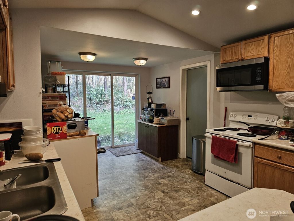 Photo of 23205 Alder Drive, Granite Falls, WA 98252 (MLS # 2353046)