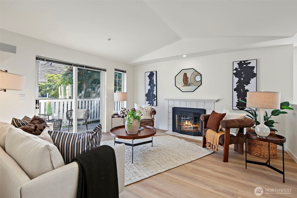 Photo of 901 Sunset Boulevard NE #B307, Renton, WA 98056 (MLS # 2583898)